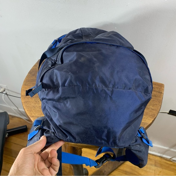 Mec  unisex waterproof backpack - Picture 6 of 8